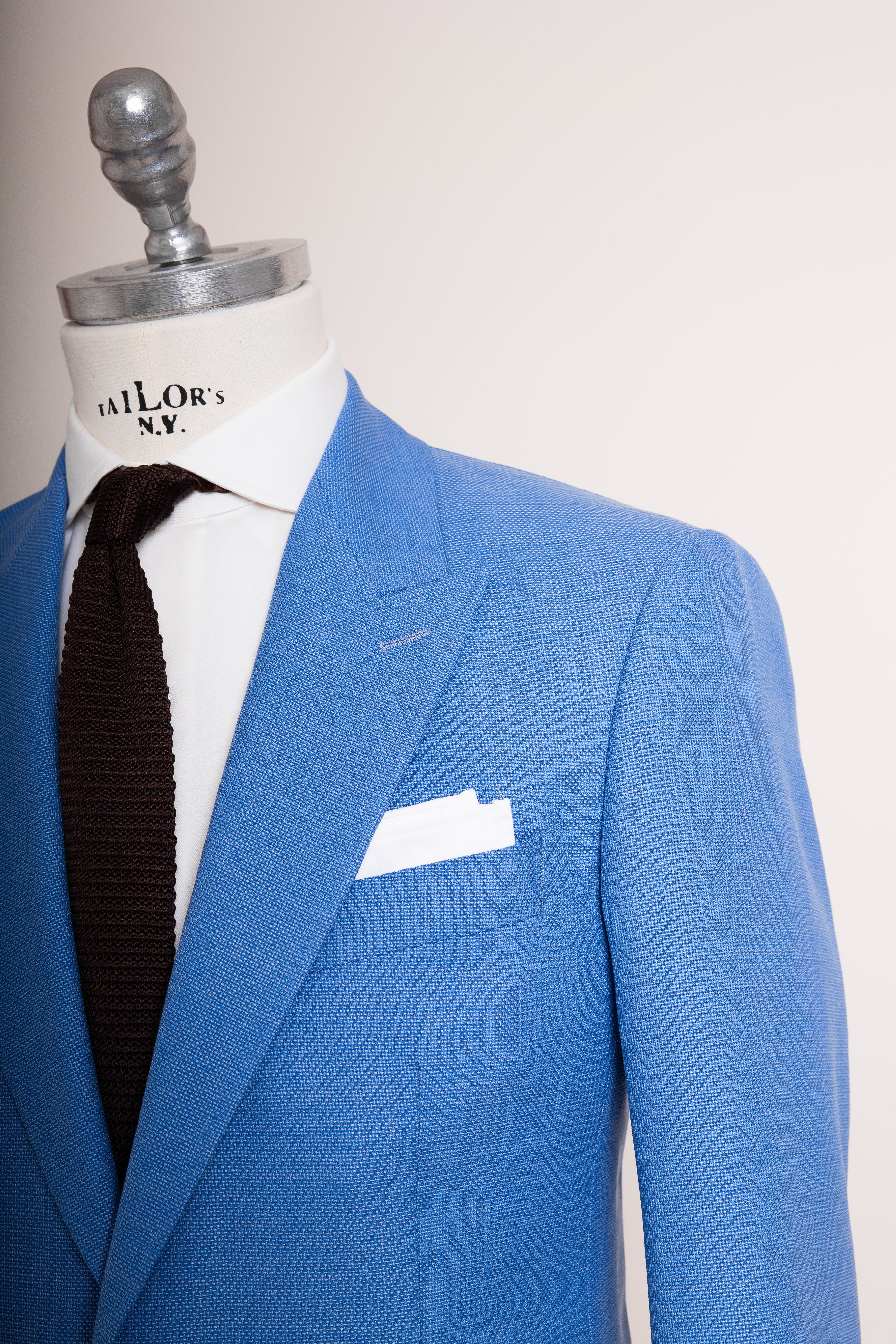 Anzug Skyline Fresco hellblau schräg