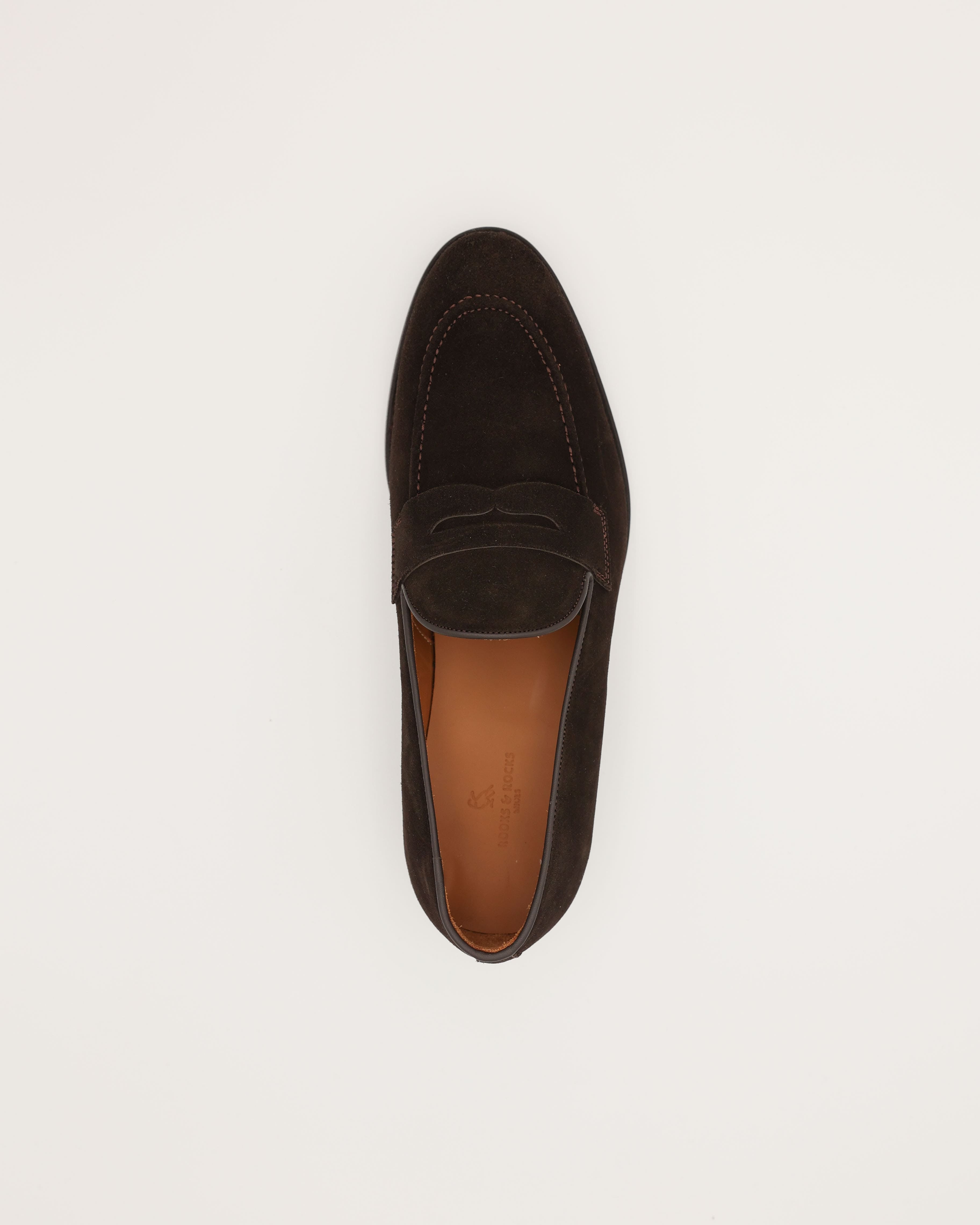 Dunkelbrauner Penny Loafer aus Wildleder von oben