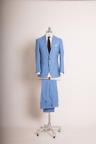 Anzug Azure Affair in hellblau Komplettansicht