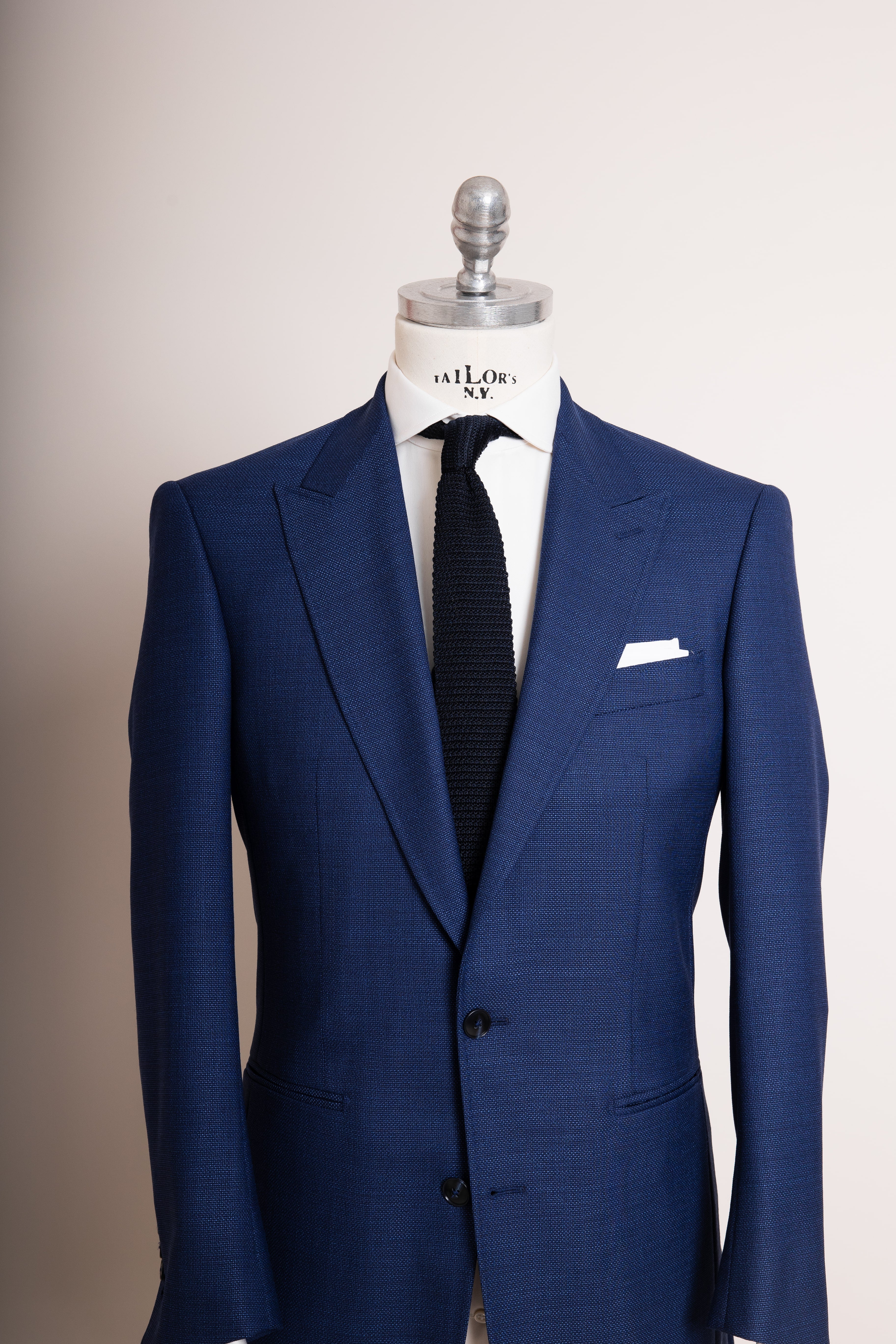 Anzug Azure Spirit mittelblau von vorne