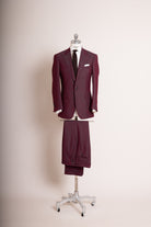 Anzug Crimson Class burgunder Komplettansicht