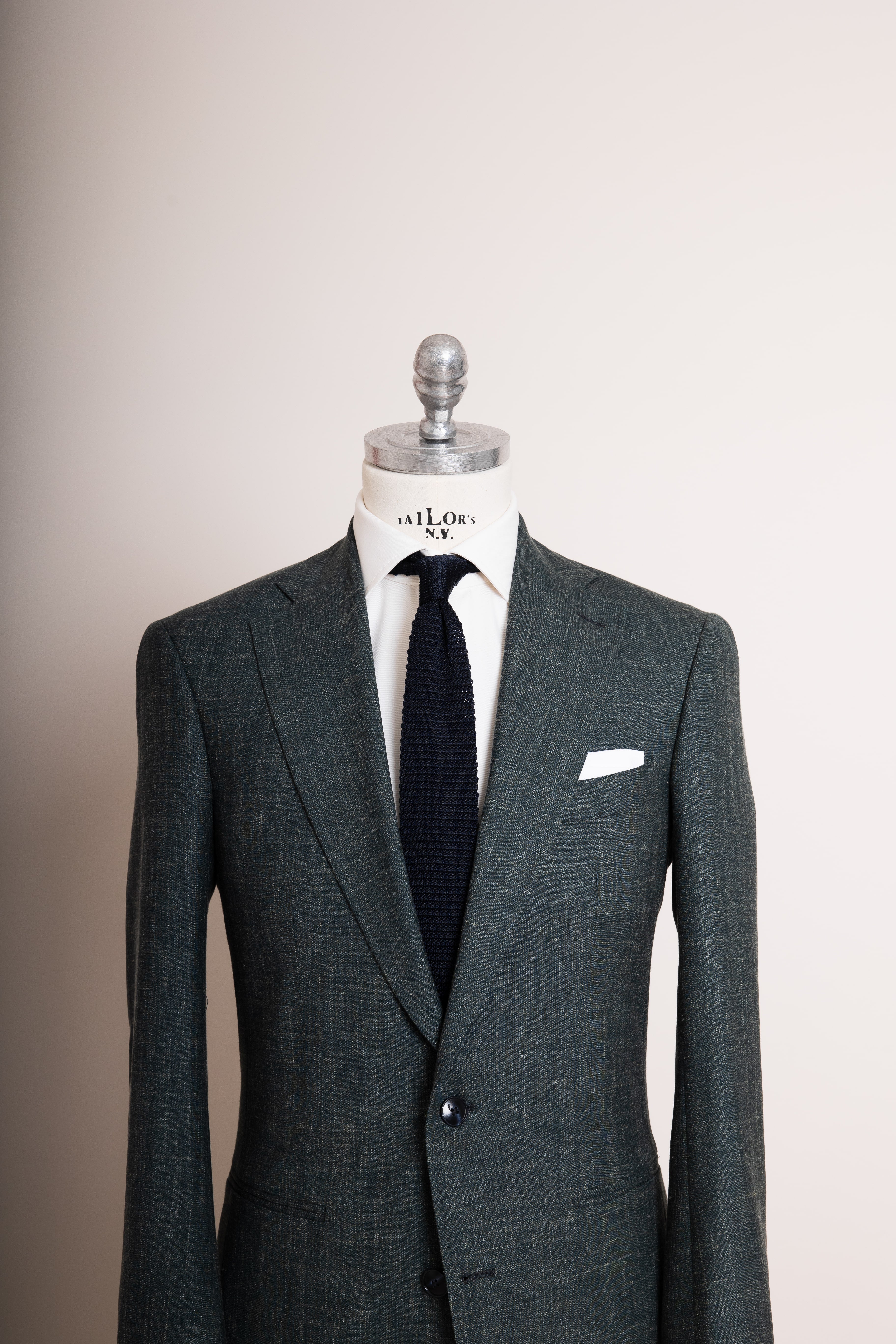 Anzug Greelight District grün von vorne