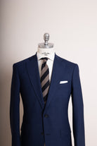 Anzug Riviera Blue mittelblau von vorne