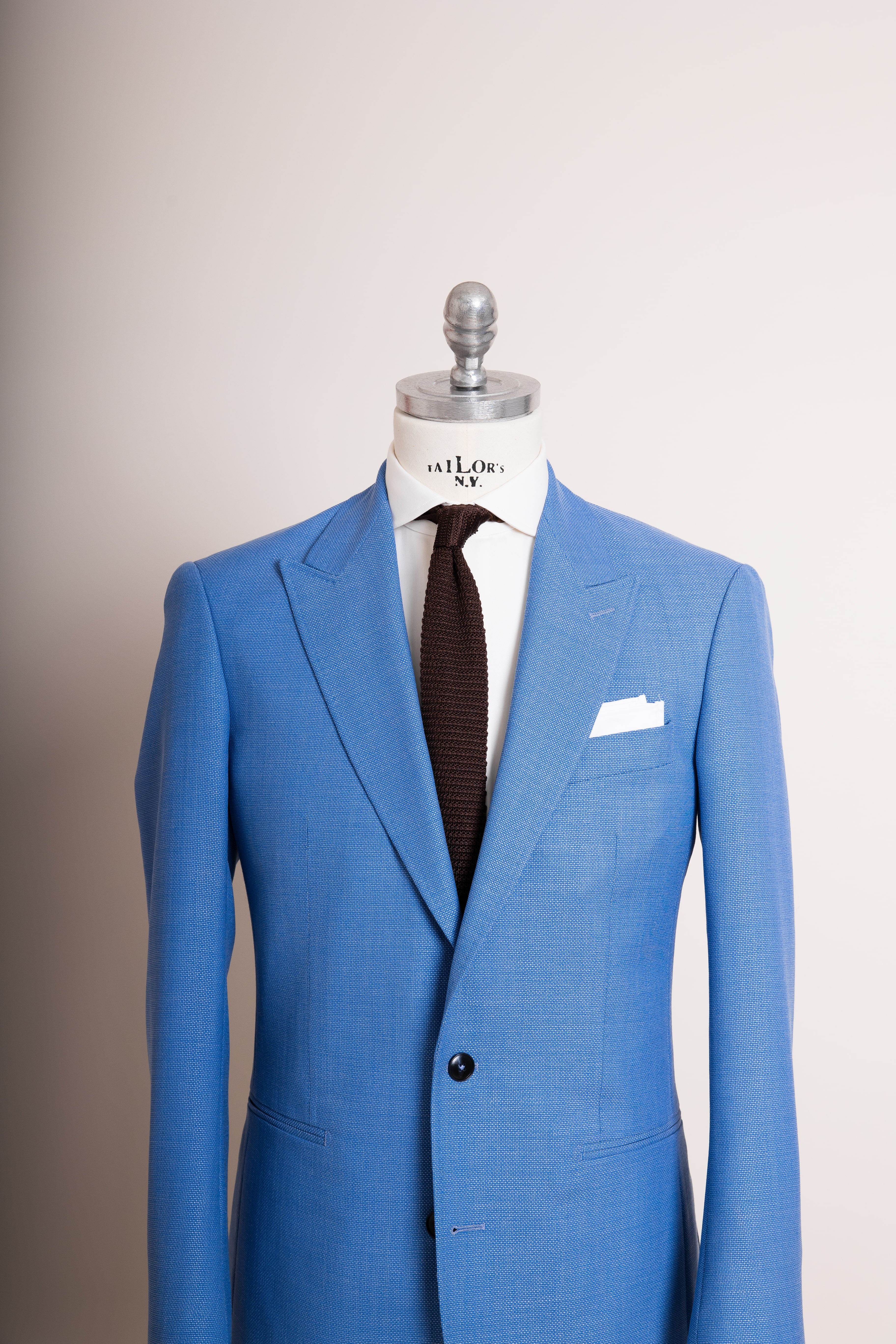 Anzug Skyline Fresco hellblau von vorne