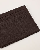 Cardholder in braun als Nahaufnahme
