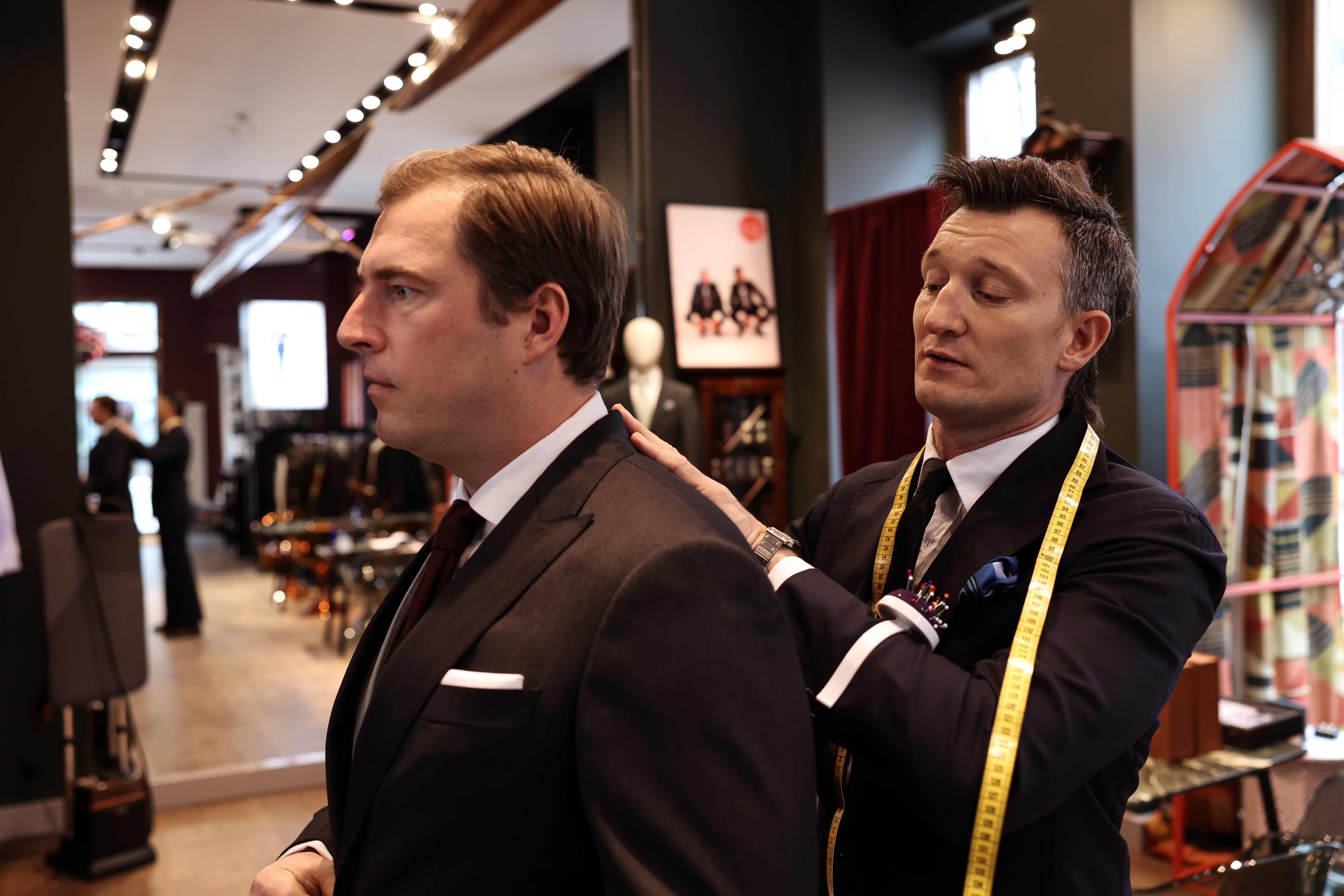 Das Maßnehmen von einem Kunden bei Rooks & Rocks