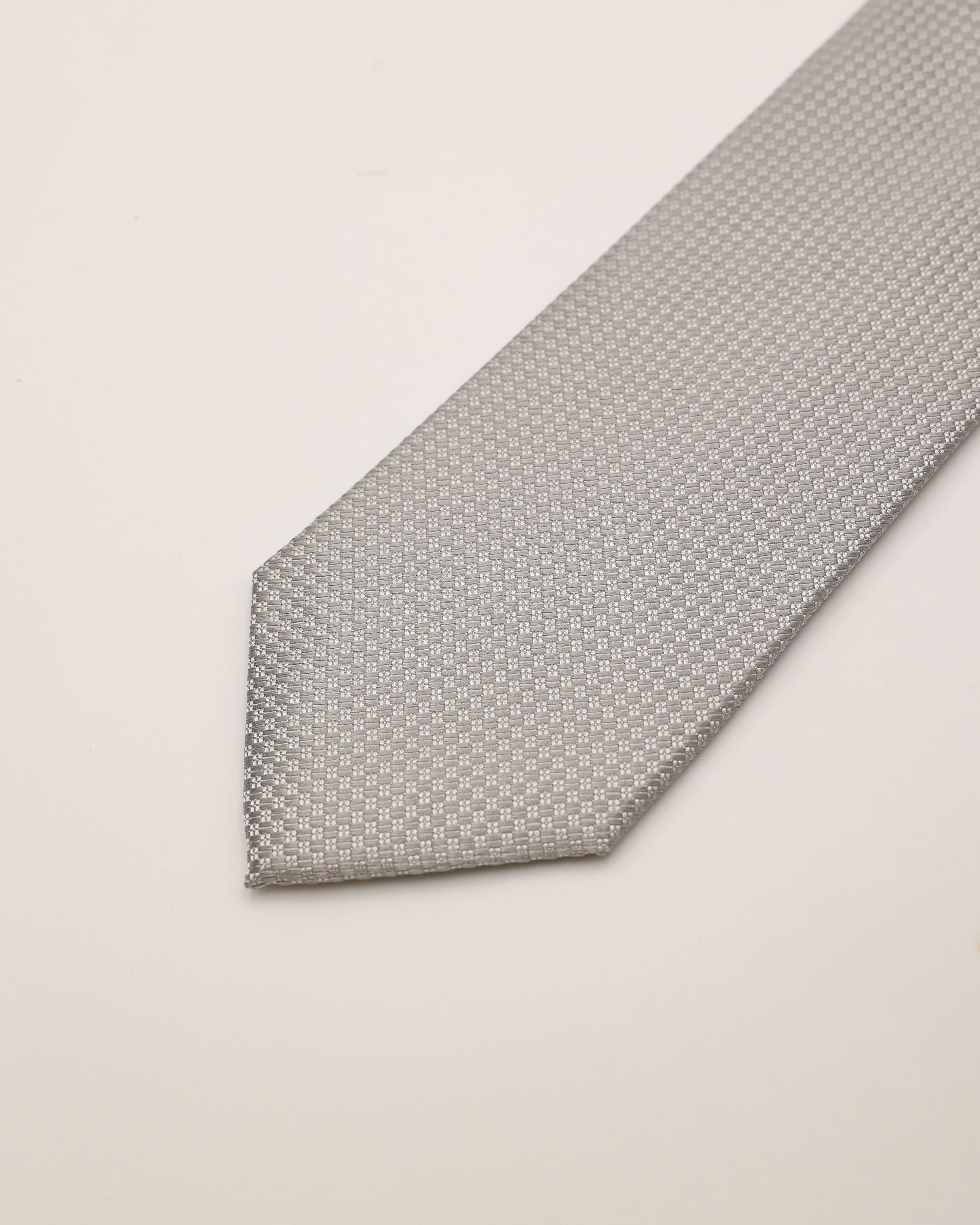 Krawatte in hellgrau von vorne