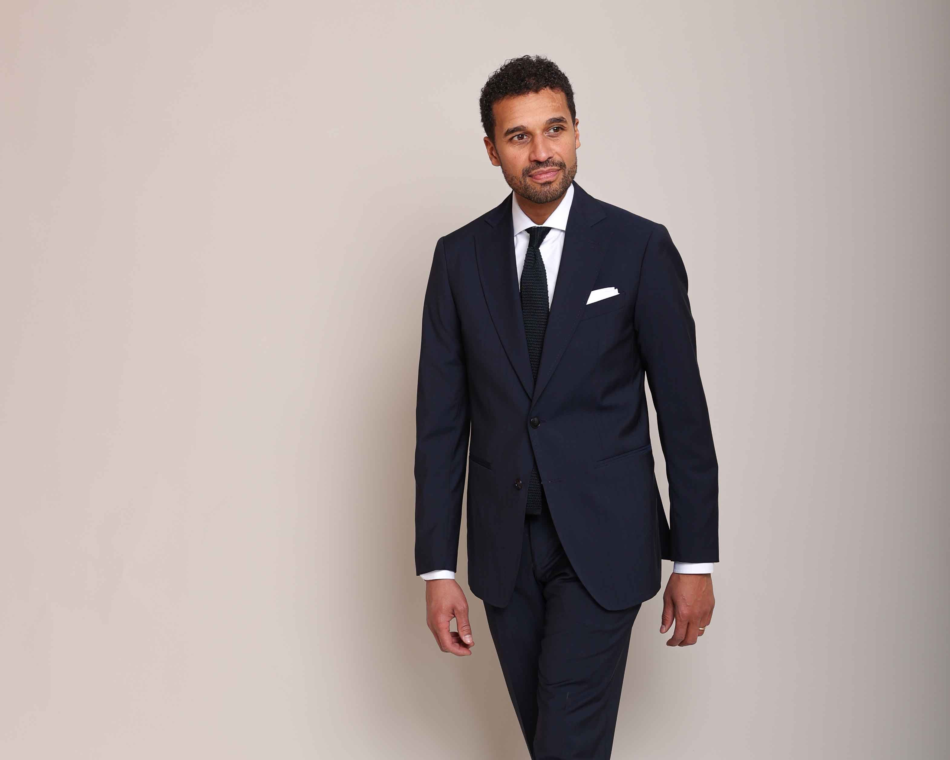 Rico im klassische navyfarbenen Business Anzug von Rooks & Rocks