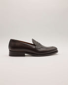 Penny Loafer dunkelbraun von der Seite