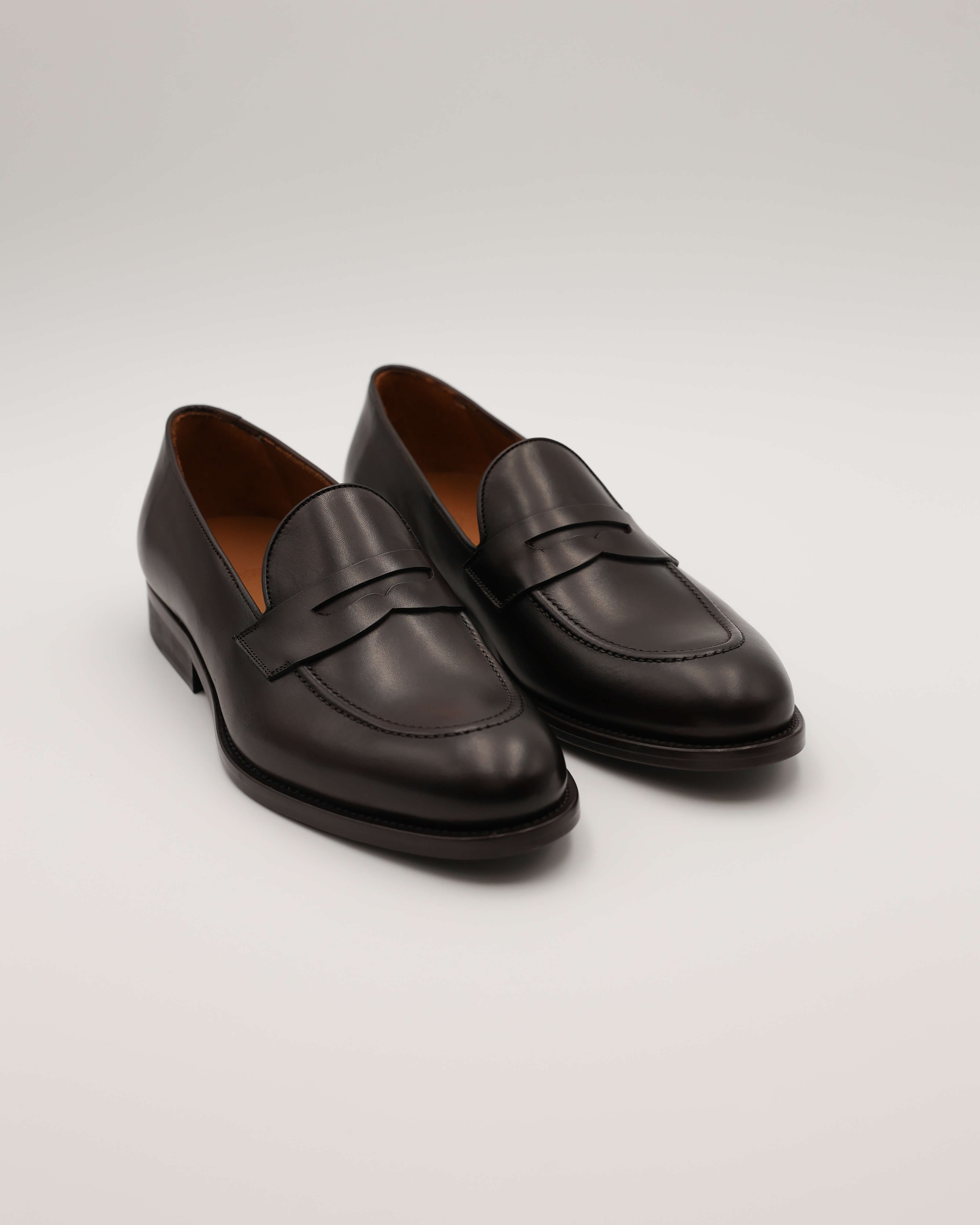 Penny Loafer dunkelbraun von vorne