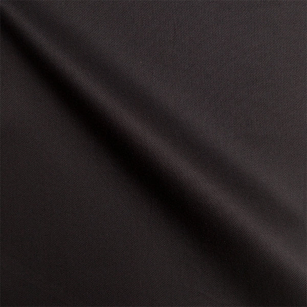 Detailaufnahme schwarzer Hemdstoff, feine Twill-Struktur, Premium-Baumwolle für schwarzes Maßhemd Herren