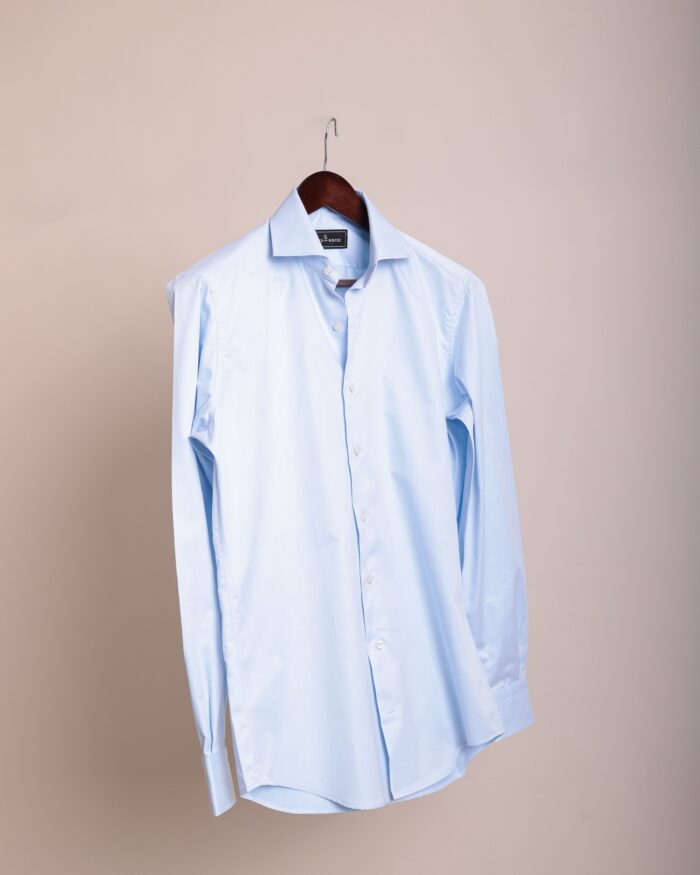 HERRENHEMD HELLBLAU